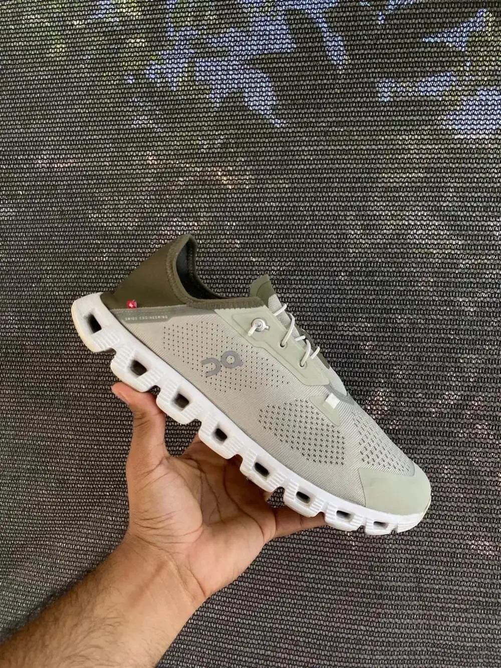 On Cloud 5 Coast Chalk Olive Running Shoes